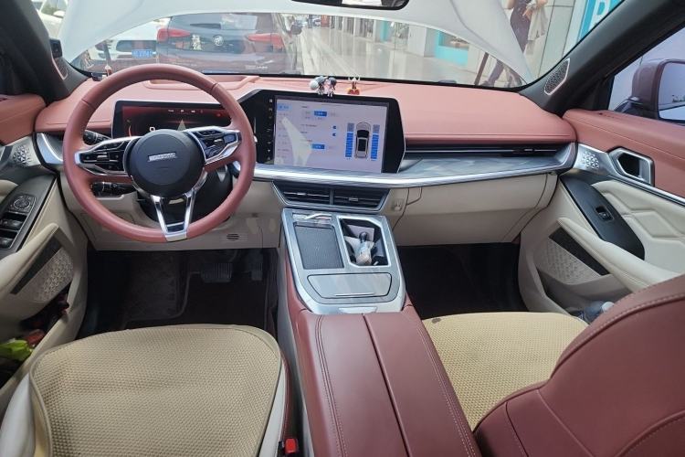 Used Haval XY 2022 1.5T ZhiZun Edition Center Console