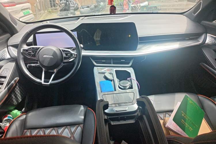 Used Haval XY 2022 1.5T Smart Edition Center Console