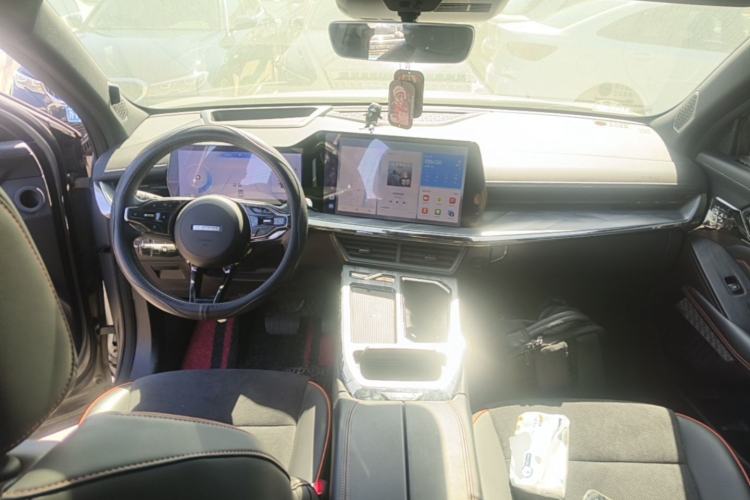 Used Haval XY 2022 1.5T ZhiZun Edition Center Console