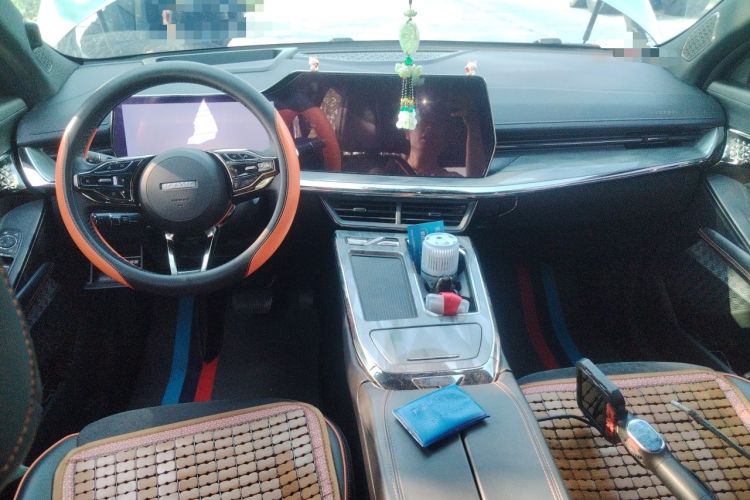 Used Haval XY 2022 1.5T ZhiZun Edition Center Console