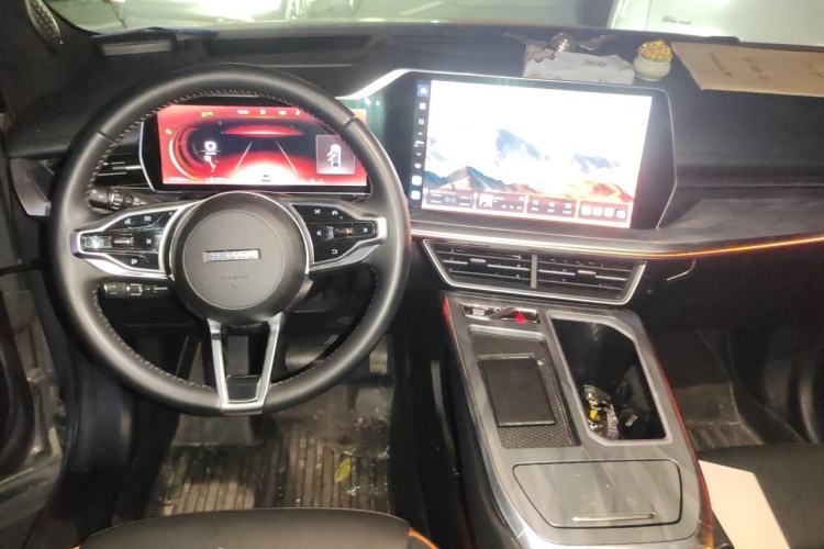 Used Haval XY 2022 1.5T Smart Edition Center Console