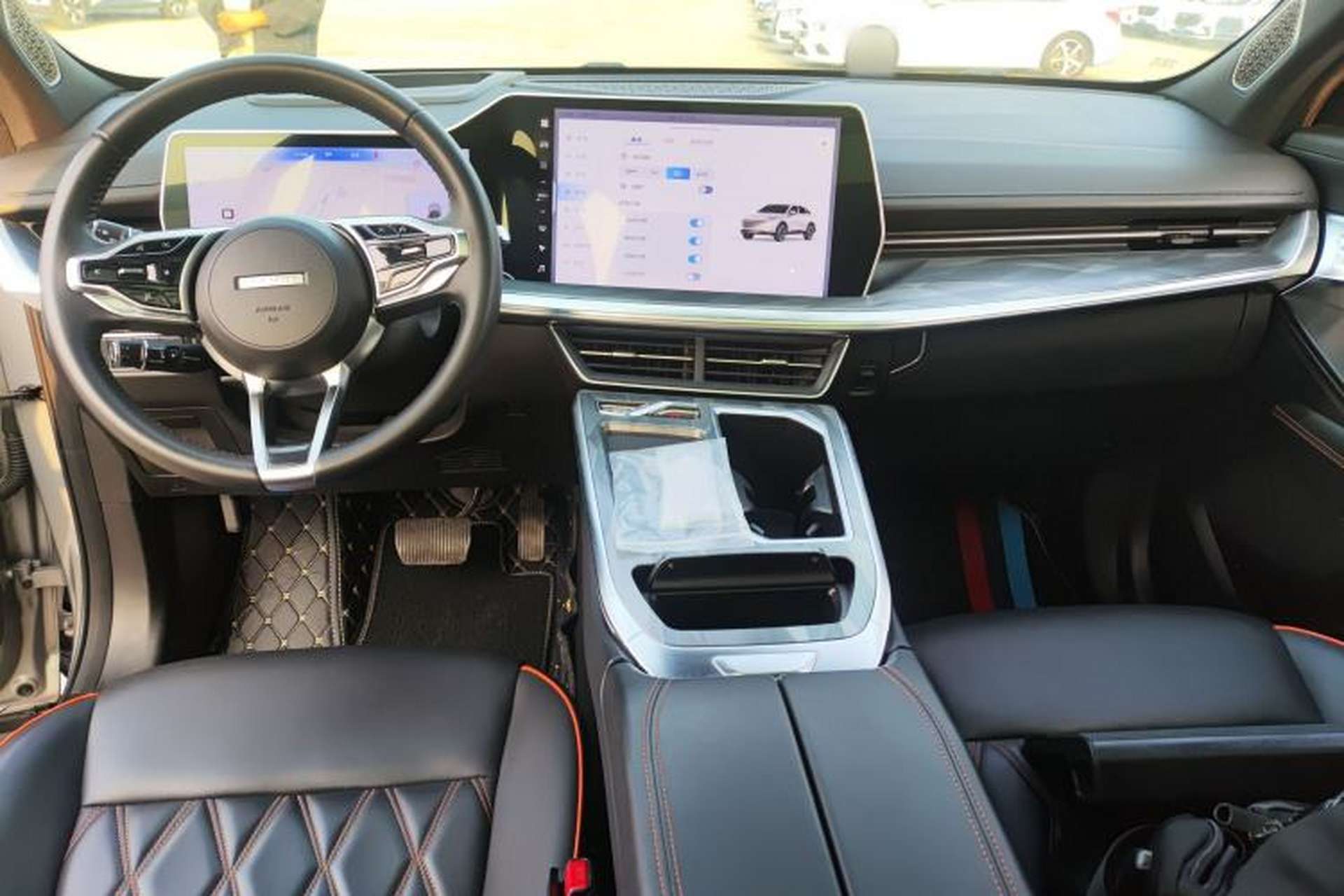 Used Haval XY 2022 1.5T Smart Edition Center Console