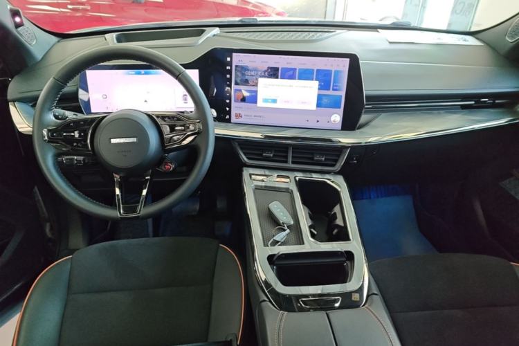 Used Haval XY 2022 2.0T Smart Edition Center Console