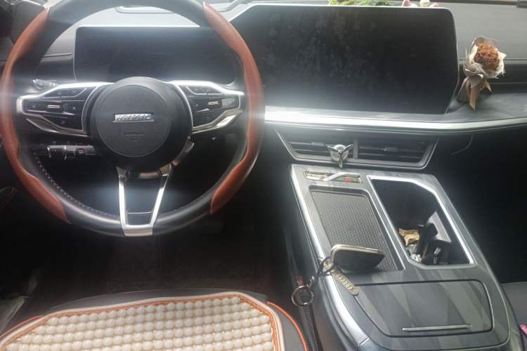 Used Haval XY 2022 1.5T Smart Edition Center Console