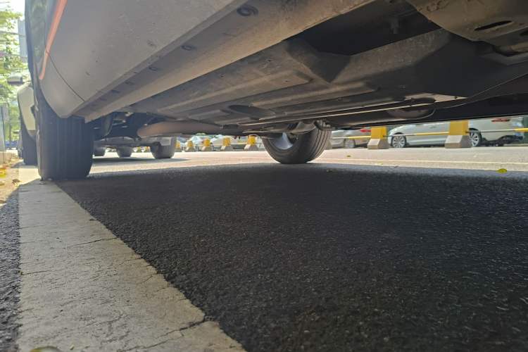 Used Haval XY 2022 1.5T Smart Edition Chassis Front Right