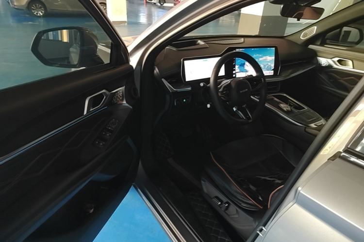 Used Haval XY 2022 1.5T Smart Engine DHT Driver Seat