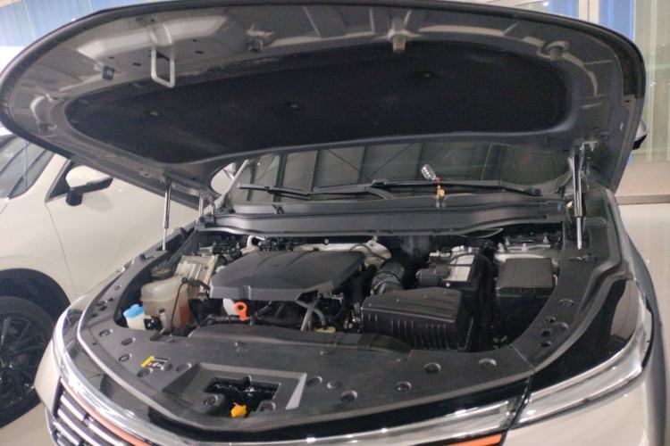 Used Haval XY 2022 2.0T ZhiZun All-Wheel-Drive Version Engine Bay