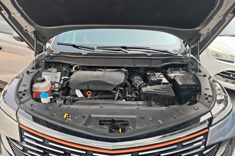 Used Haval XY 2022 2.0T ZhiZun All-Wheel-Drive Version Engine Bay