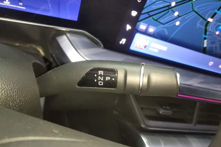 Used Haval XY 2022 1.5T ZhiZun Edition Gear Lever