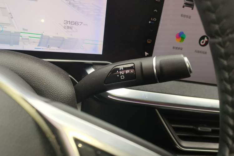 Used Haval XY 2022 1.5T Smart Edition Gear Lever