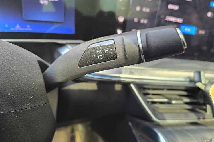 Used Haval XY 2022 1.5T Smart Edition Gear Lever