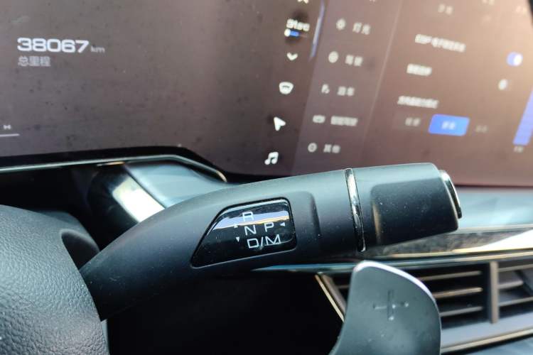 Used Haval XY 2022 2.0T ZhiZun All-Wheel-Drive Version Gear Lever