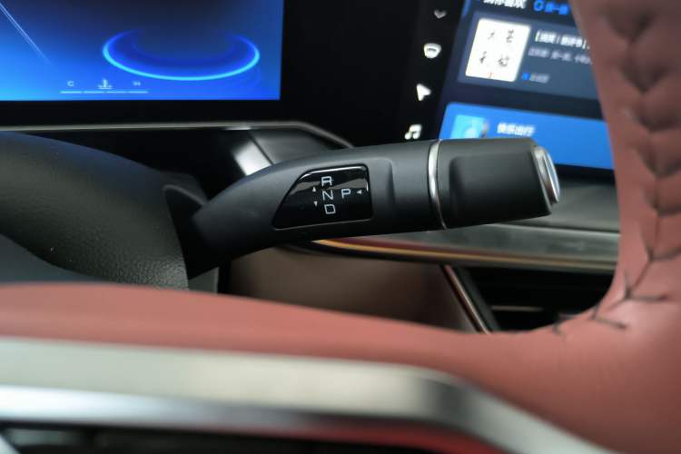 Used Haval XY 2022 1.5T ZhiZun Edition Gear Lever