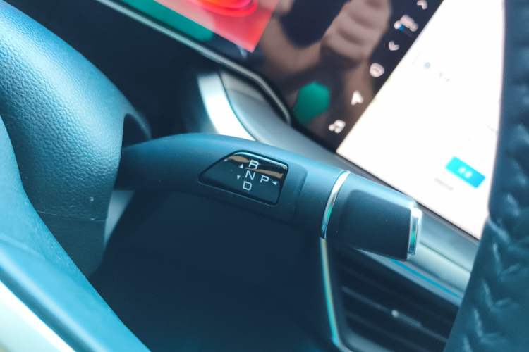 Used Haval XY 2022 1.5T Smart Edition Gear Lever