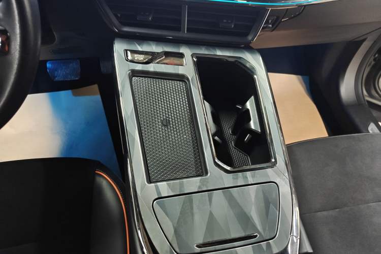 Used Haval XY 2022 1.5T ZhiZun Edition Gear Lever