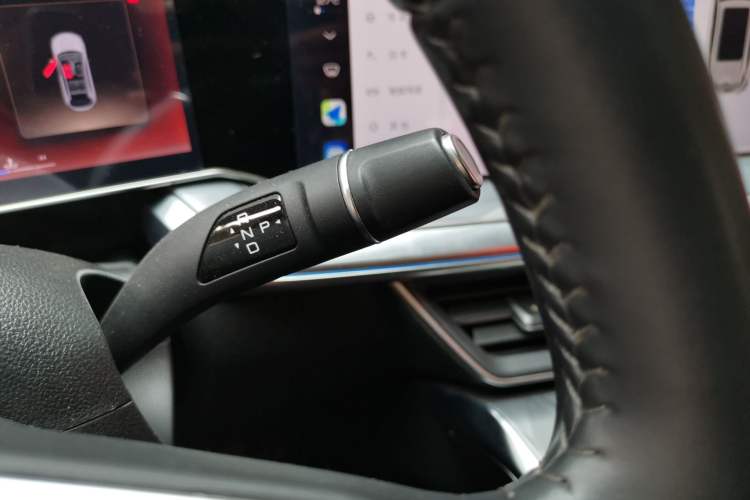 Used Haval XY 2022 1.5T Smart Edition Gear Lever