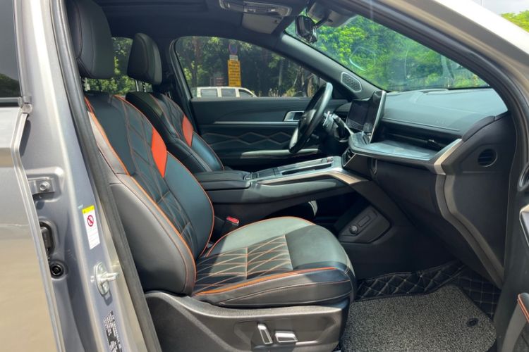Used Haval XY 2022 2.0T Smart Edition Interior 12