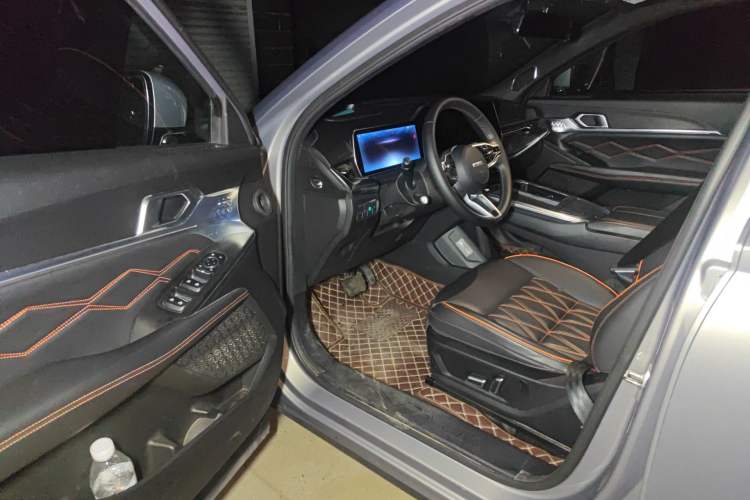 Used Haval XY 2022 1.5T Smart Edition Interior 3
