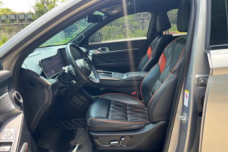 Used Haval XY 2022 2.0T Smart Edition Interior 8