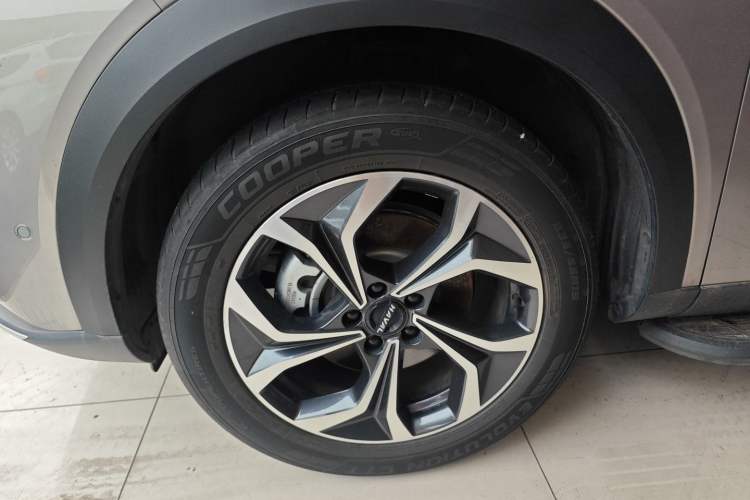 Used Haval XY 2022 1.5T Smart Enjoyment Edition DHT Left Front Wheel Hub