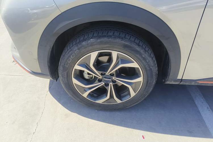 Used Haval XY 2022 1.5T ZhiZun Edition Left Front Wheel Hub