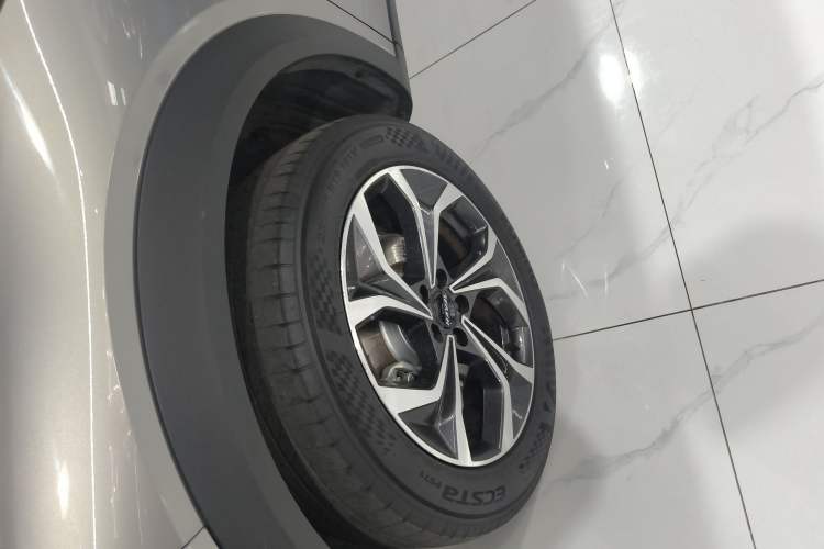 Used Haval XY 2022 2.0T Smart Edition Left Front Wheel Hub