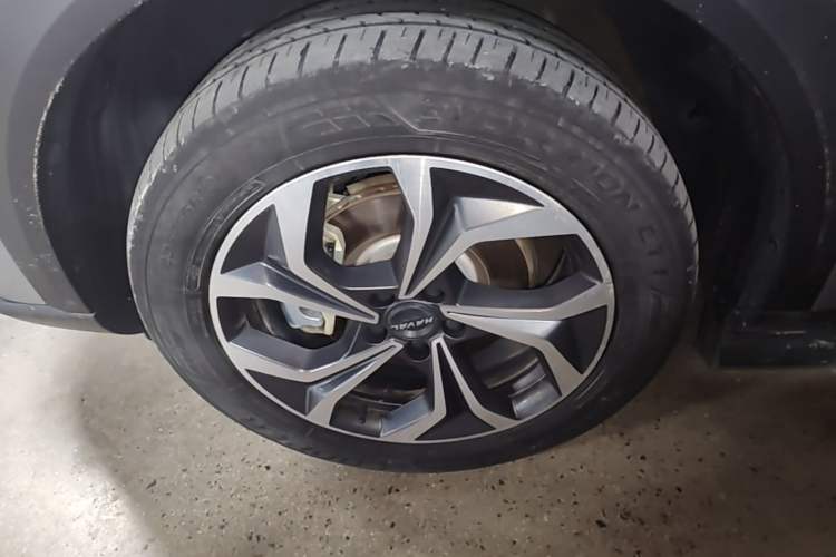 Used Haval XY 2022 1.5T Smart Engine DHT Left Front Wheel Hub