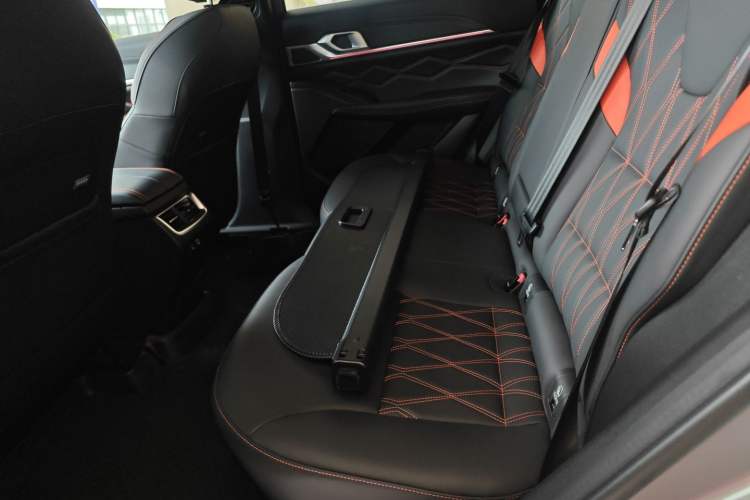Used Haval XY 2022 1.5T Smart Enjoyment Edition DHT Left Rear Seat
