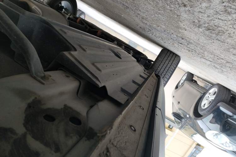 Used Haval XY 2022 1.5T Smart Edition Left Side Sill