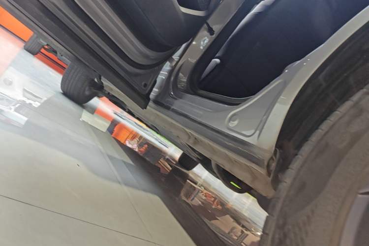 Used Haval XY 2022 1.5T Smart Edition Left Side Sill