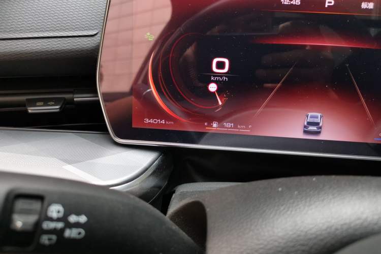 Used Haval XY 2022 1.5T Smart Edition Odometer Close Up