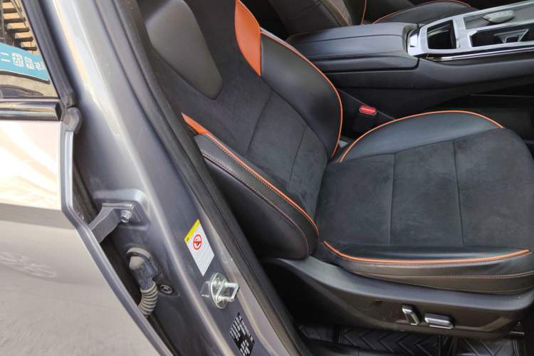Used Haval XY 2022 2.0T ZhiZun All-Wheel-Drive Version Right Front Seat