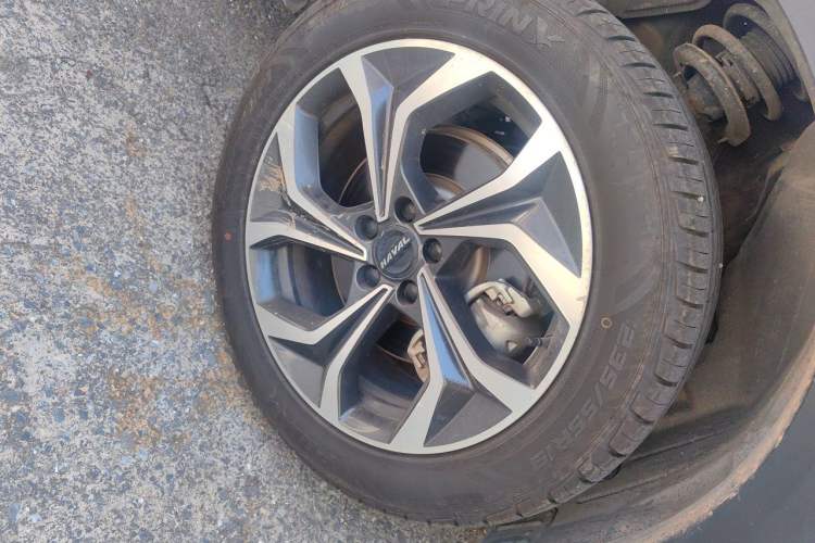 Used Haval XY 2022 1.5T Smart Edition Right Front Wheel Hub