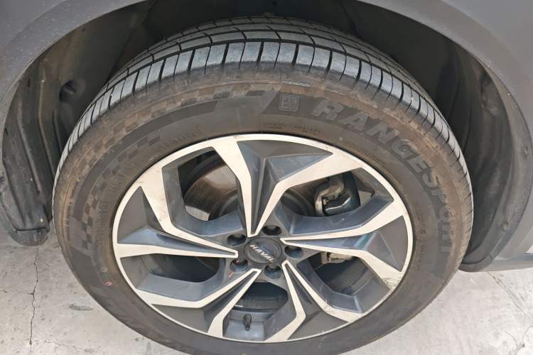 Used Haval XY 2022 2.0T ZhiZun All-Wheel-Drive Version Right Front Wheel Hub