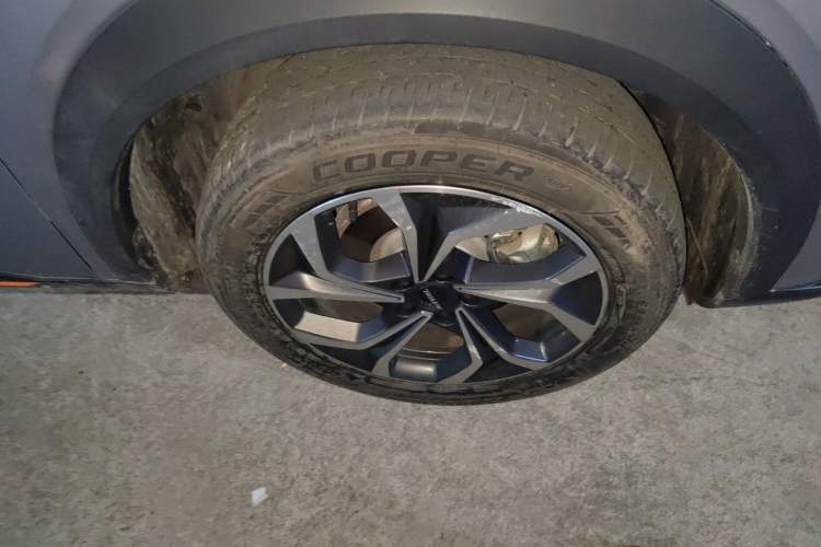 Used Haval XY 2022 1.5T ZhiZun Edition Right Front Wheel Hub