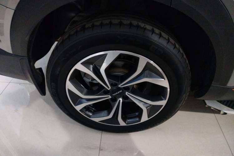Used Haval XY 2022 2.0T ZhiZun All-Wheel-Drive Version Right Rear Wheel Hub