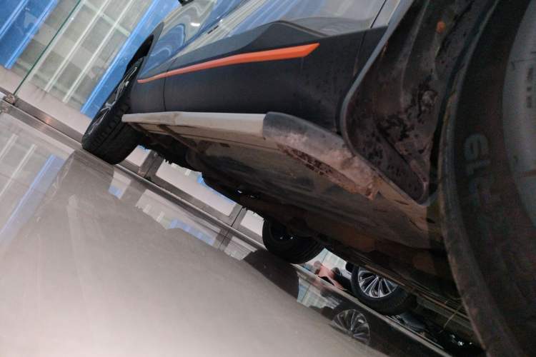 Used Haval XY 2022 2.0T ZhiZun All-Wheel-Drive Version Right Side Sill