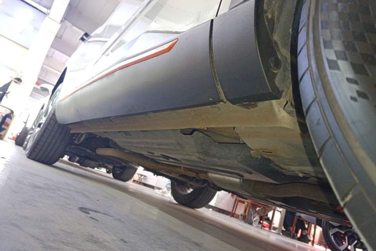 Used Haval XY 2022 1.5T Smart Engine DHT Right Side Sill
