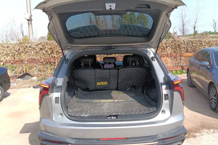 Used Haval XY 2022 1.5T Smart Leading Edition DHT Trunk