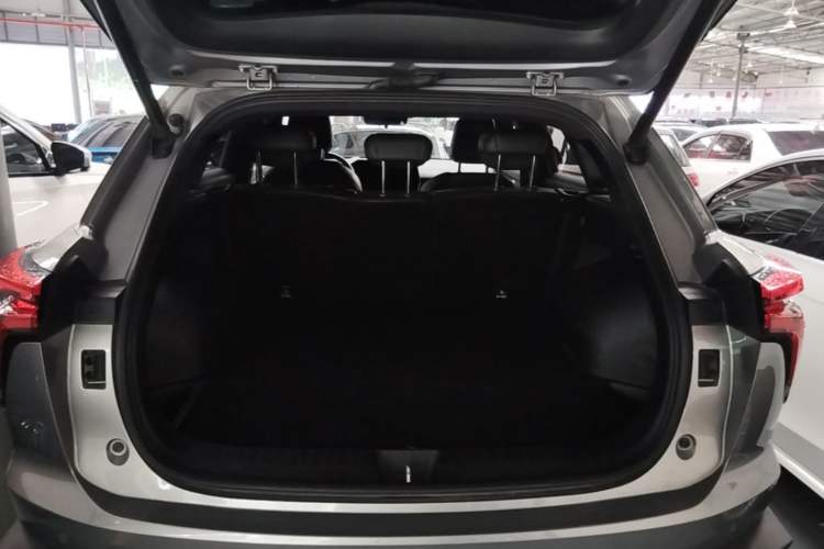 Used Haval XY 2022 1.5T Smart Edition Trunk