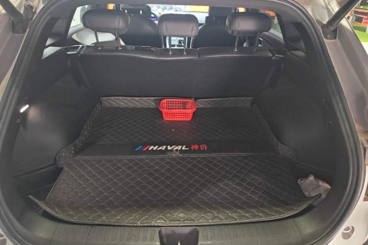 Used Haval XY 2022 1.5T Smart Edition Trunk