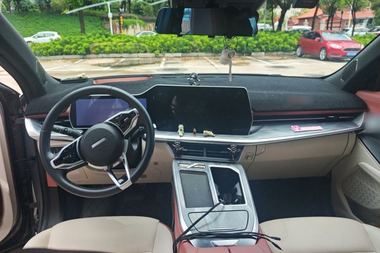 Used Haval XY 2022 1.5T Smart Edition Center Console