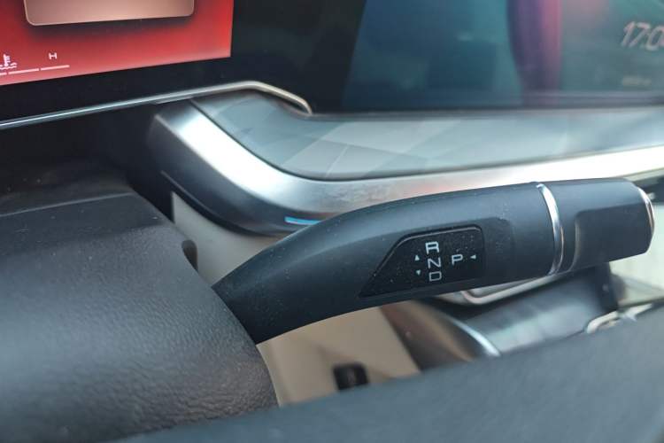 Used Haval XY 2022 1.5T Smart Edition Gear Lever