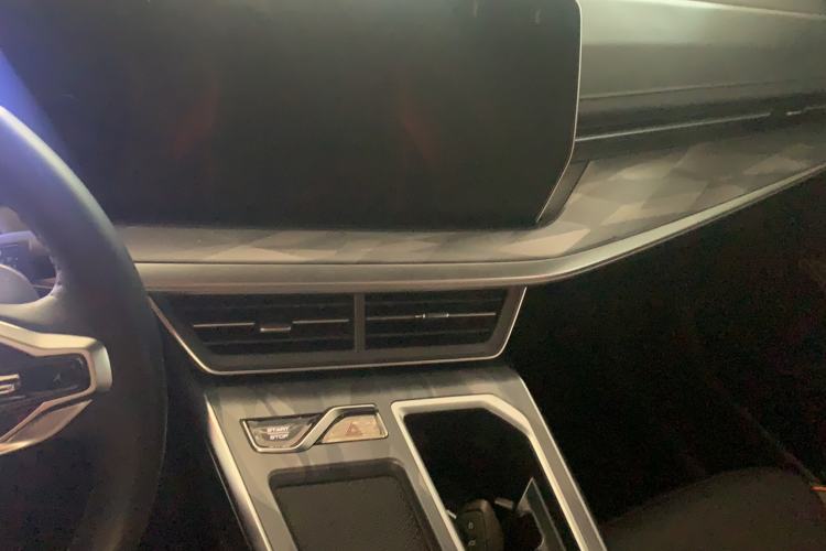 Used Haval XY 2022 2.0T Smart Edition Audio And AC Panel