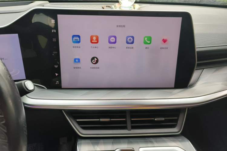 Used Haval XY 2022 1.5T Smart Edition Audio And AC Panel