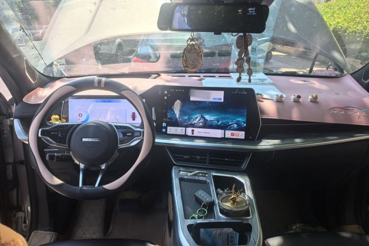 Used Haval XY 2022 1.5T Smart Edition Center Console