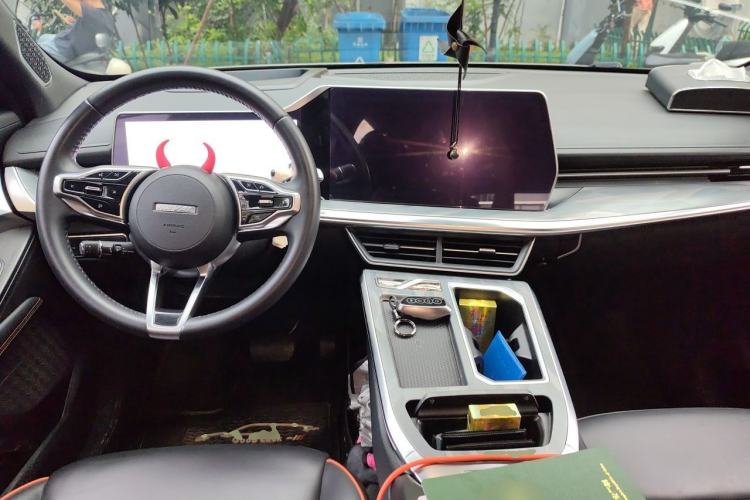 Used Haval XY 2022 1.5T Smart Edition Center Console