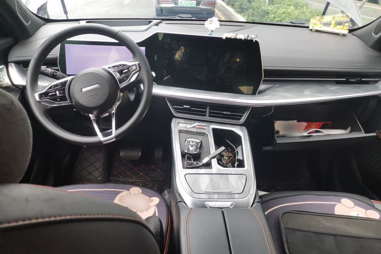 Used Haval XY 2022 1.5T Smart Edition Center Console