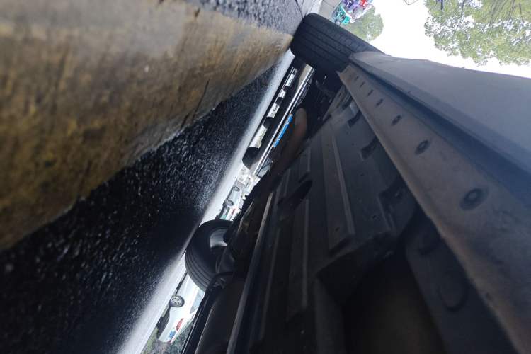 Used Haval XY 2022 1.5T Smart Edition Chassis Front Right