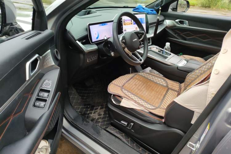 Used Haval XY 2022 2.0T Smart Edition Driver Seat